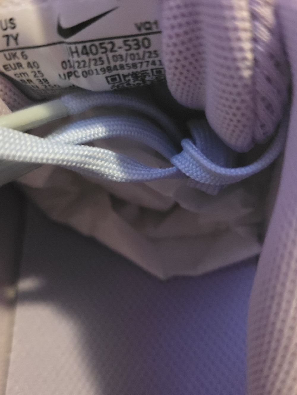 Nike Lavender and Light Blue Athletic Sneakers - Picture 5 of 8